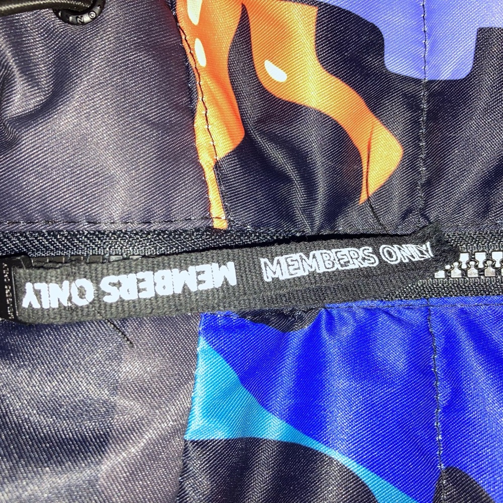 Members only - Picture 4 of 6